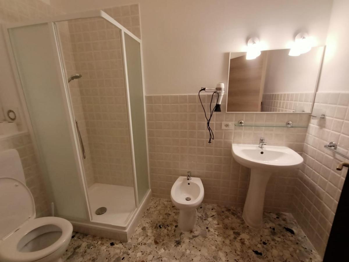 Domus Cesena Hotel Bagian luar foto