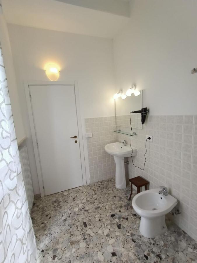 Domus Cesena Hotel Bagian luar foto