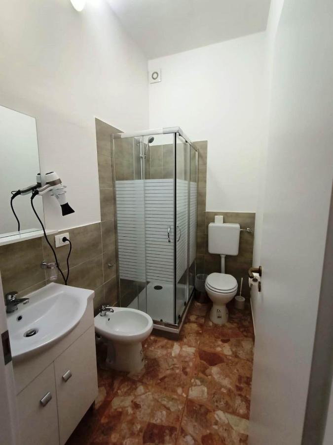 Domus Cesena Hotel Bagian luar foto